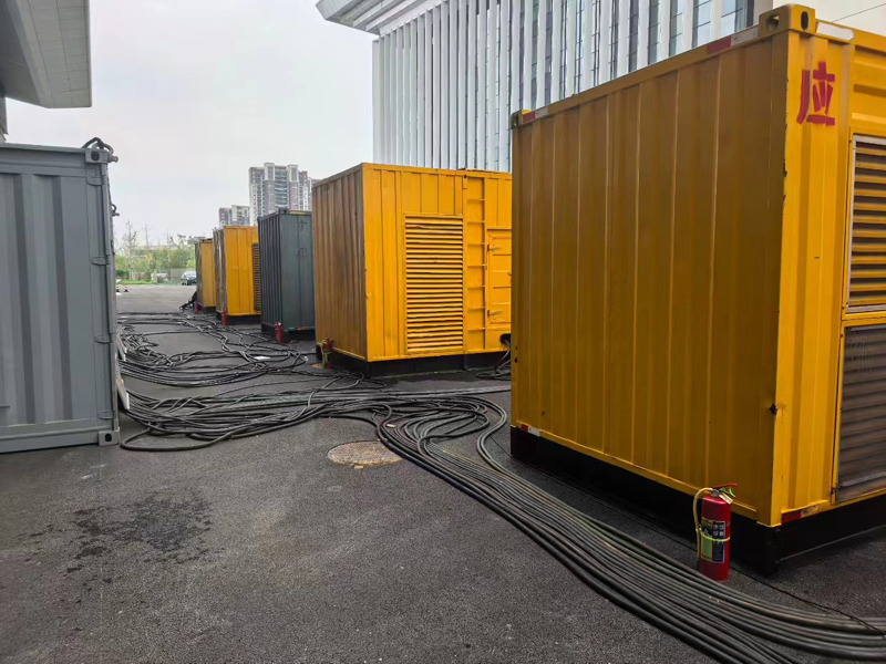 辰溪柴油发电机组冬季保养有哪些注意事项?